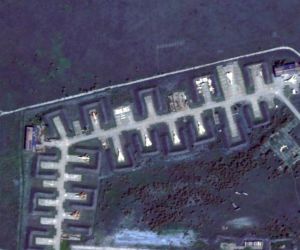 Kırım’da askeri hava üssündeki patlamanın hasarı uydu fotoğraflarına yansıdı