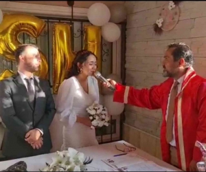 Köy muhtarı, kızının nikahını kıydı
