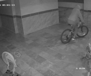 Sahte plakalı bisiklet hırsızı ’pes’ dedirtti