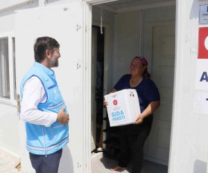 Türkiye Diyanet Vakfı Hatay’da 15 bin adet yardım kolisi dağıttı