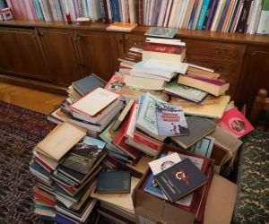 Akademisyen Prof. Dr. Zeynep Korkmaz, özel kütüphanesini NEVÜ’ye bağışladı