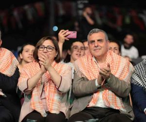 Gaziantep’te Hemşehriler Derneği Festivalinde Şanlıurfa standına yoğun ilgi