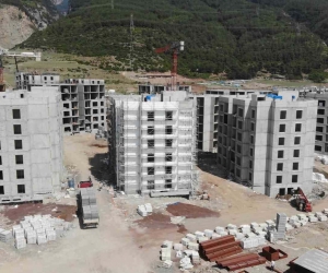 Enkaza dönen Hatay’da deprem konutları yükseliyor