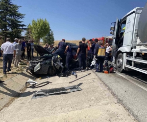 Cenaze dönüş yolunda kaza: 1 ölü, 3 yaralı