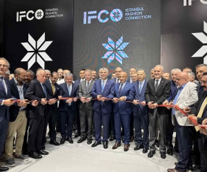 Ticaret Bakanı Bolat: “Üretimin ve yatırımın yanında yer alacağız”