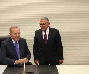 Başkan Büyükkılıç: “AK Parti Türkiye’de devlet-millet kenetlenmesinin sembolü olmuştur”