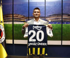 Cengiz Ünder: “Fenerbahçe forması altında oynamak gurur verici”