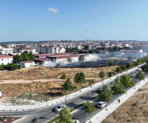 Tekirdağ’da okulların bulunduğu bölgede korkutan yangın