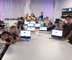 Kepez’de ilkokul öğrencilerine mobil uygulama eğitimi