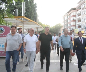 Eski Bakan Kasapoğlu memleketi Kula’yı ziyaret etti