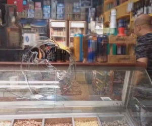 Kurşun yağmuruna tutulan şahsın bacağından vurulmasıyla yaşadığı şok kamerada