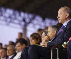Cumhurbaşkanı Erdoğan: “Teröristler Türk adaletine teslim olacaklar ya da devletimizin demir yumruğuyla yüzleşeceklerdir.”