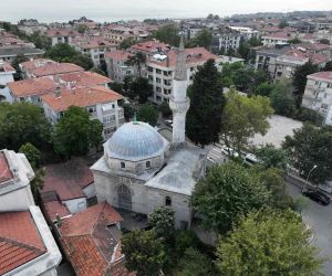 Sultan Abdülmecid’in hatırasını yaşatmak için yapılan Yeşilköy Mecidiye Camii havadan görüntülendi