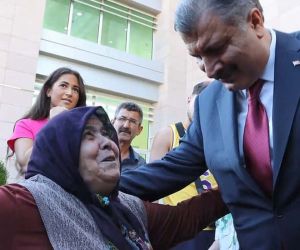Sağlık Bakanı Koca’ya Kırşehir’de sevgi seli