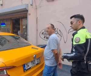 İstanbul’da denetimden kaçan taksi sürücüsü nefes kesen kovalamaca sonucu yakalandı