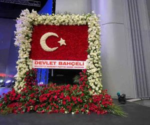 MHP Genel Başkanı Bahçeli’den AK Parti’nin 22’nci kuruluş yıldönümüne özel çiçek