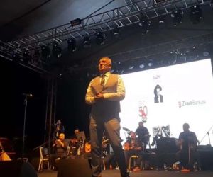 Yavuz Bingöl Malazgirt’te konser verdi
