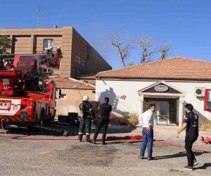 Aksaray’da dinlenme tesisi otelinde yangın: 3 çalışan dumandan zehirlendi