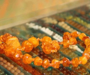 Osmanlı’dan kalan tespihlerin fiyatı 30 bin doları buluyor