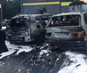 Sarıyer’de yangın paniği: Araçlar küle döndü