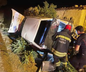 Konya’da yoldan çıkan otomobil bahçe duvarına çarptı: 1 yaralı