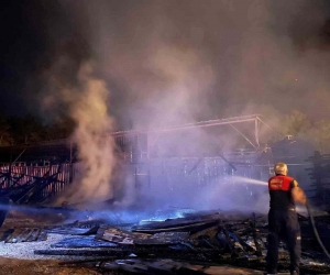 Fethiye’de ahşap atölyesi alevlere teslim oldu