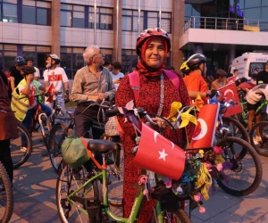 Pedallar, Zafer Bayramı için döndü