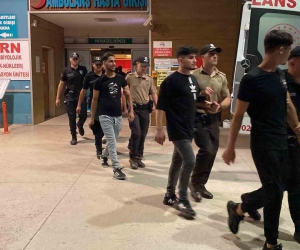 Gürültü yaptılar sınır dışı edildiler