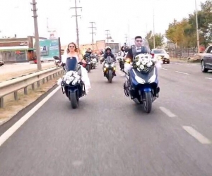 Bursa İnegöl'de Motosikletli Gelin ve Damat Şehir Turu Attı!
