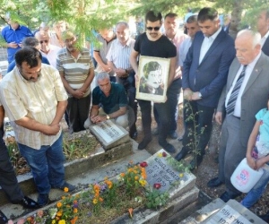 Ülkücü mürsel karataş mezarı başında anıldı
