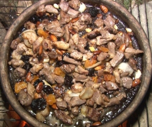Edirne’de Osmanlı saray mutfağına ait yemek Meriç Nehri kıyısında yeniden yaşatıldı