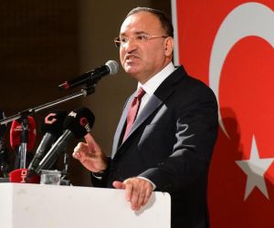 Adalet Bakanı Bekir Bozdağ: “Kılıçdaroğlu köstebek bürokratlarıyla kapkaç siyaseti yapıyor”