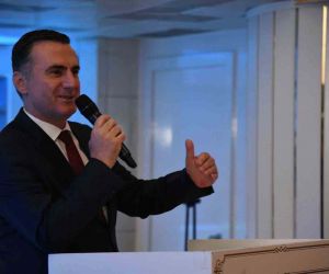 Pursaklar Belediye Başkanı Çetin’den Kaymakam Yıldız’a veda yemeği