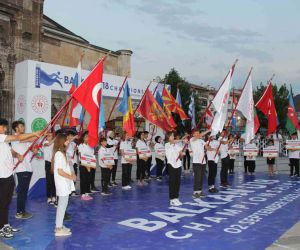 Balkan U18 Atletizm Şampiyonası’nın açılış seremonisi yapıldı