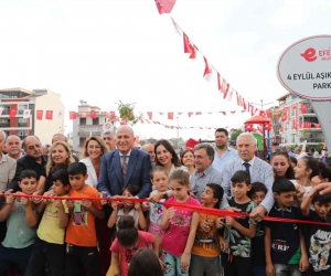 Efeler’de 4 Eylül Aşık Veysel Parkı açıldı