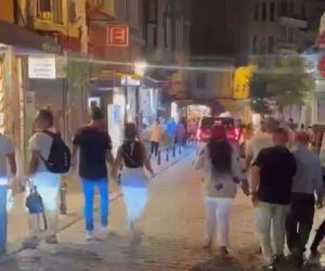 Beyoğlu’nda ilginç yankesicilik kamerada: Aracıyla turlarken tesadüfen hırsızlığı görüntüledi