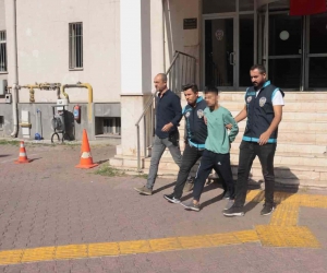 Sahte altınla alışveriş yapıp 24 kişiyi dolandırdı