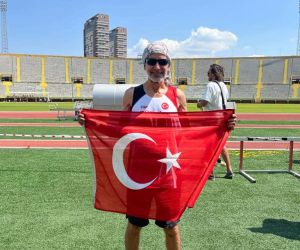 Egeli akademisyen 32. Balkan Masterler Atletizm Şampiyonası’nda ikinci oldu