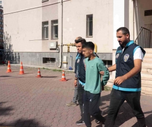 Sahte altınla alışveriş yapıp 24 kişiyi dolandıran şahıs tutuklandı