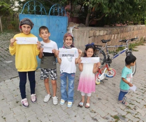 Tomarzalı Çocuklar Sokak Hayvanları İçin El İlanı Hazırladı