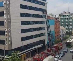 Otelde yangın paniği