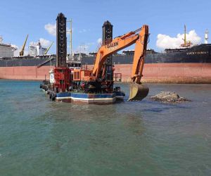 Bakan Uraloğlu: “38 deniz aracıyla yılda 1 milyon metreküp tarama yapıyoruz”