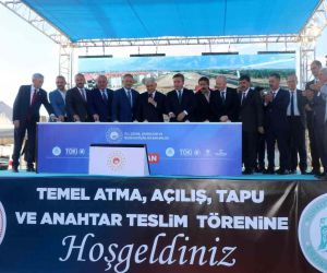 Bakan Özhaseki ve Yıldırım’ın katılımıyla Erzincan’da temel atma, açılış, tapu ve anahtar teslim töreni gerçekleşti