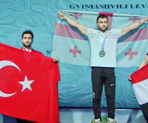 Adanalı Fatih Kamuz, Dünya Bilek Güreşi Şampiyonasından ikinci oldu
