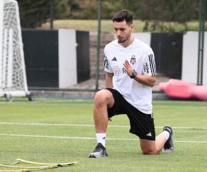 Beşiktaş’ta Tayyip Talha Sanuç, bireysel antrenmanlara başladı