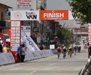 Tour of Van Uluslararası Bisiklet Yarışı’nın Erciş etabı tamamlandı