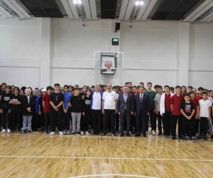 Konya Lisesi konferans ve spor salonu hizmete açıldı