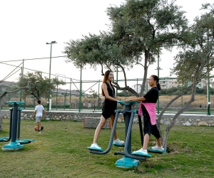 Kuşadası’nda park ve yeşil alanlar kent sakinlerinin gözdesi oldu