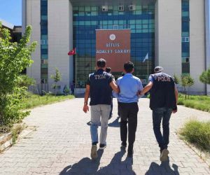 Bitlis merkezli 7 ilde FETÖ operasyonu: 9 gözaltı