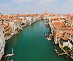 Venedik’e günübirlik gelen turistlerden giriş ücreti alınmasına onay
